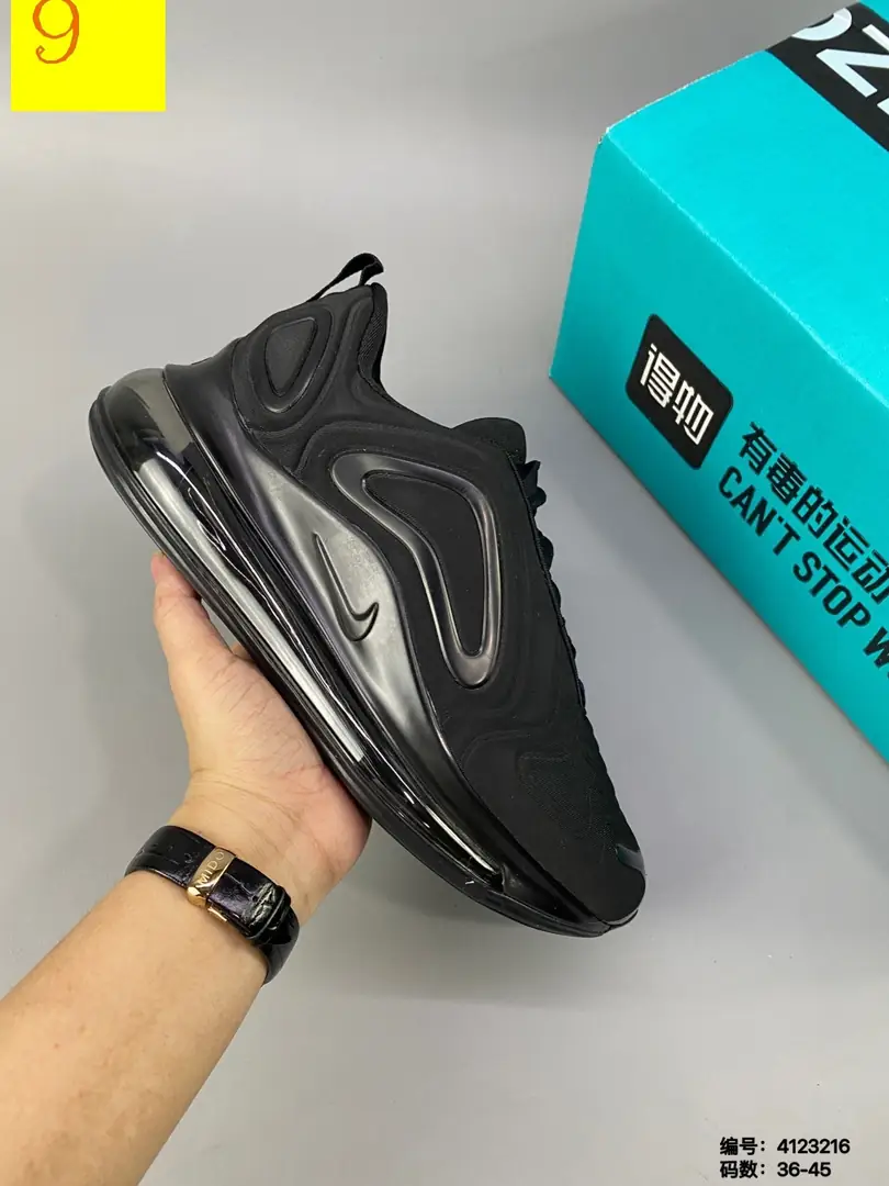 M860 Nike Air Max 720 $40.50 gallery
