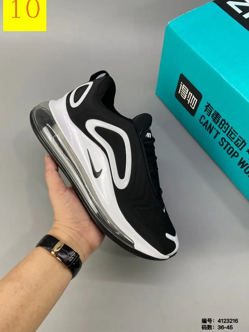 M860 Nike Air Max 720 $40.50 gallery