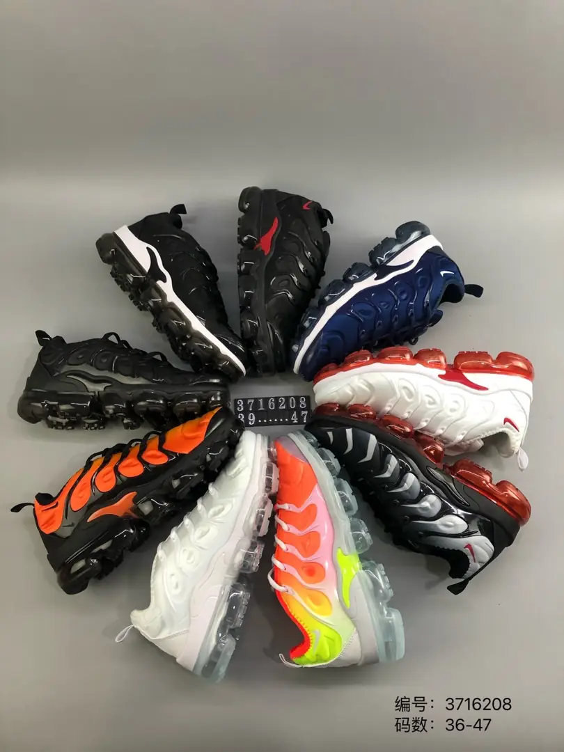 M864 NIKE AIR VAPORMAX  $44.64 gallery