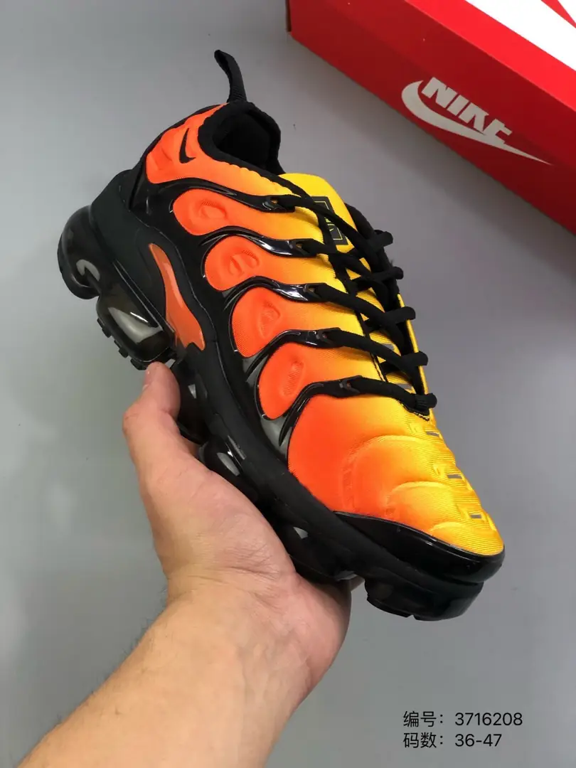 M864 NIKE AIR VAPORMAX  $44.64 gallery