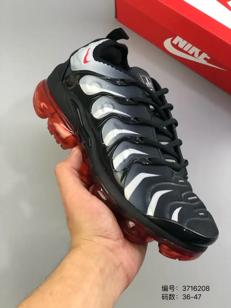 M864 NIKE AIR VAPORMAX  $44.64 gallery