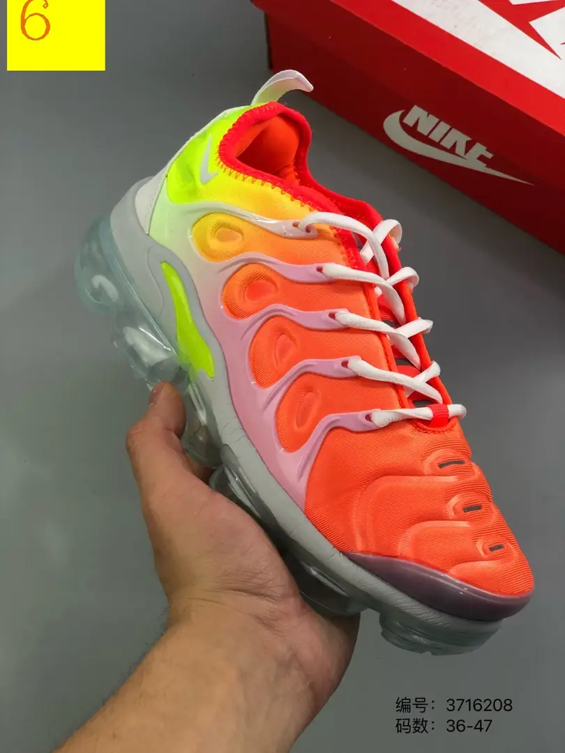 M864 NIKE AIR VAPORMAX  $44.64 gallery