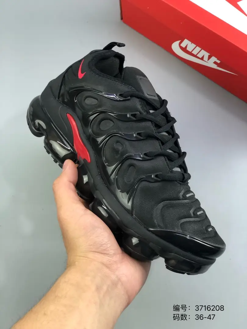 M864 NIKE AIR VAPORMAX  $44.64 gallery