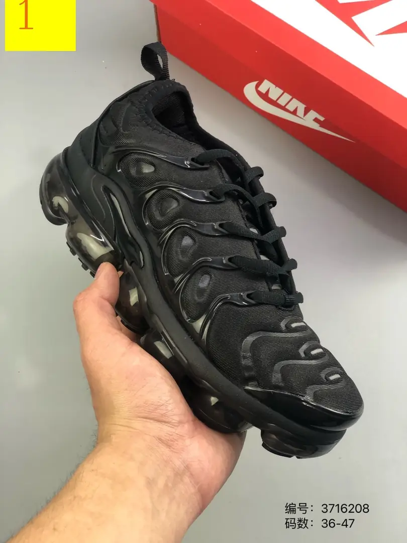 M864 NIKE AIR VAPORMAX  $44.64 gallery