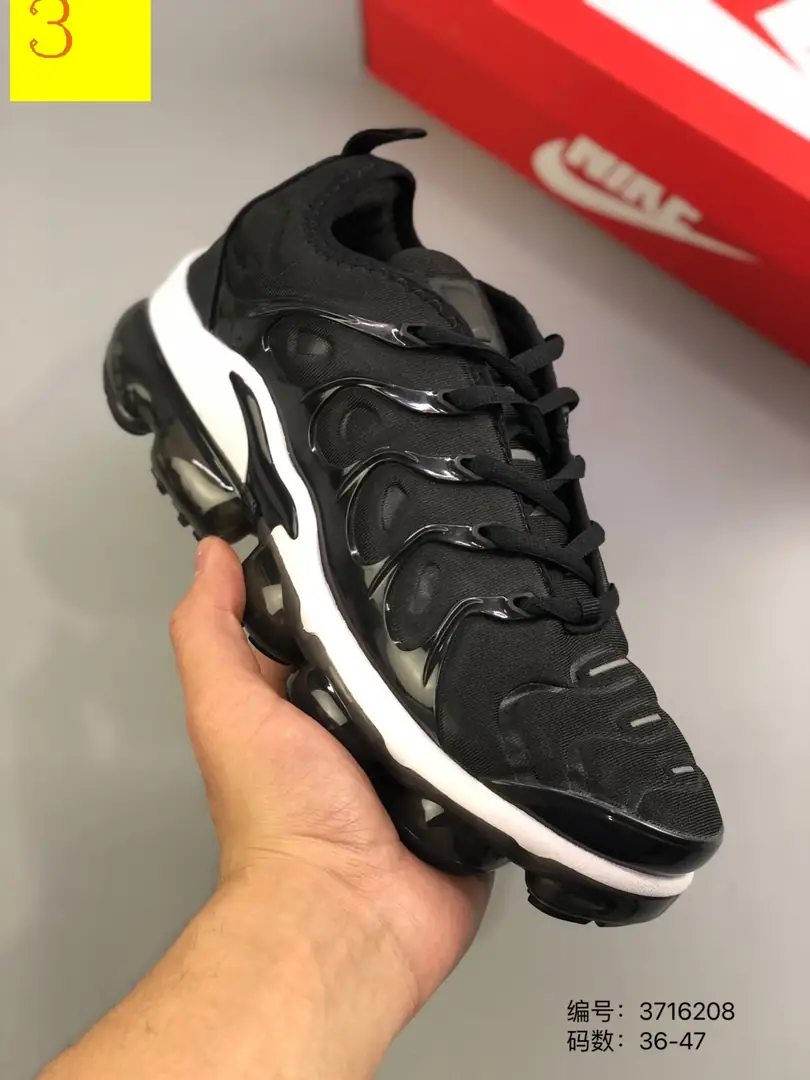 M864 NIKE AIR VAPORMAX  $44.64 gallery