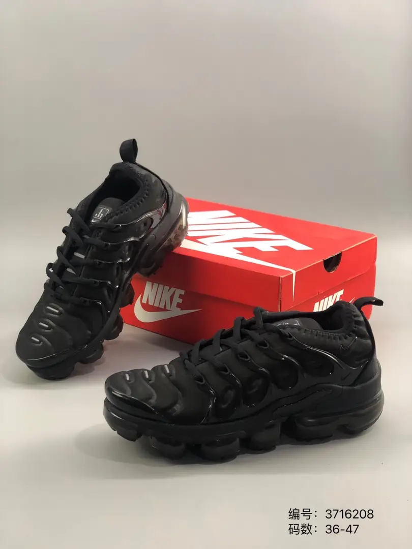 M864 NIKE AIR VAPORMAX  $44.64 gallery