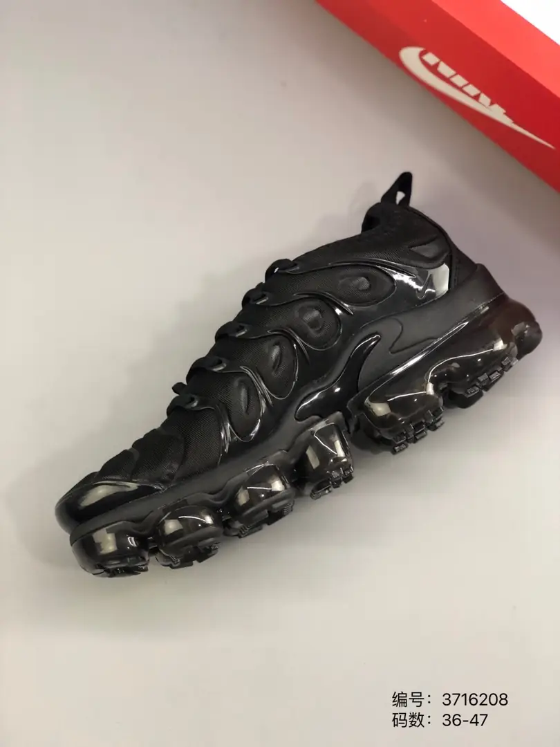 M864 NIKE AIR VAPORMAX  $44.64 gallery