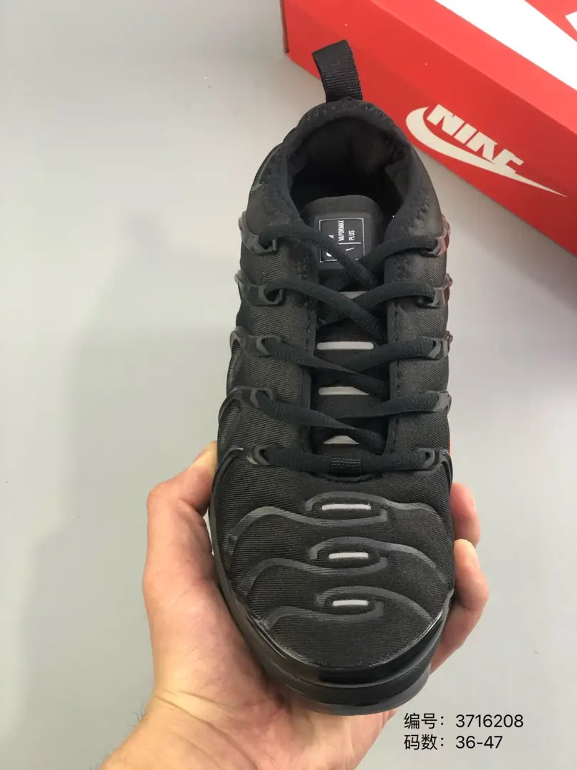 M864 NIKE AIR VAPORMAX  $44.64 gallery