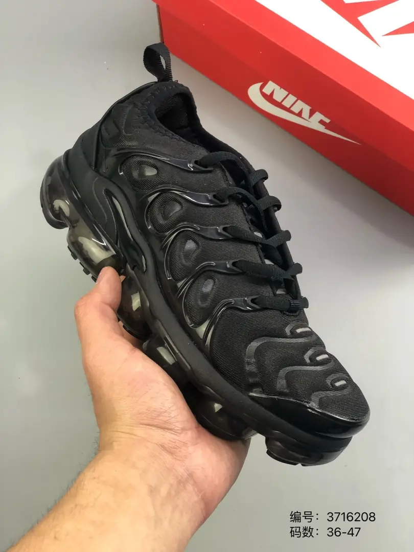 M864 NIKE AIR VAPORMAX  $44.64 gallery