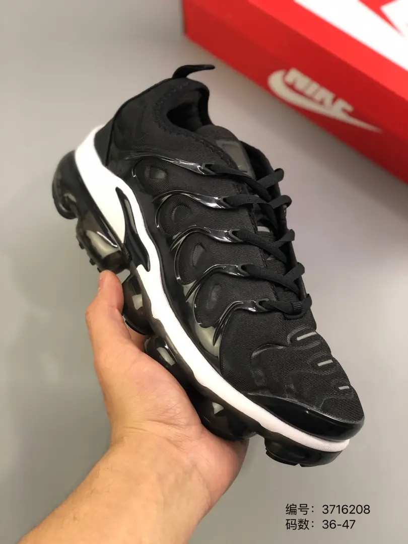 M864 NIKE AIR VAPORMAX  $44.64 gallery
