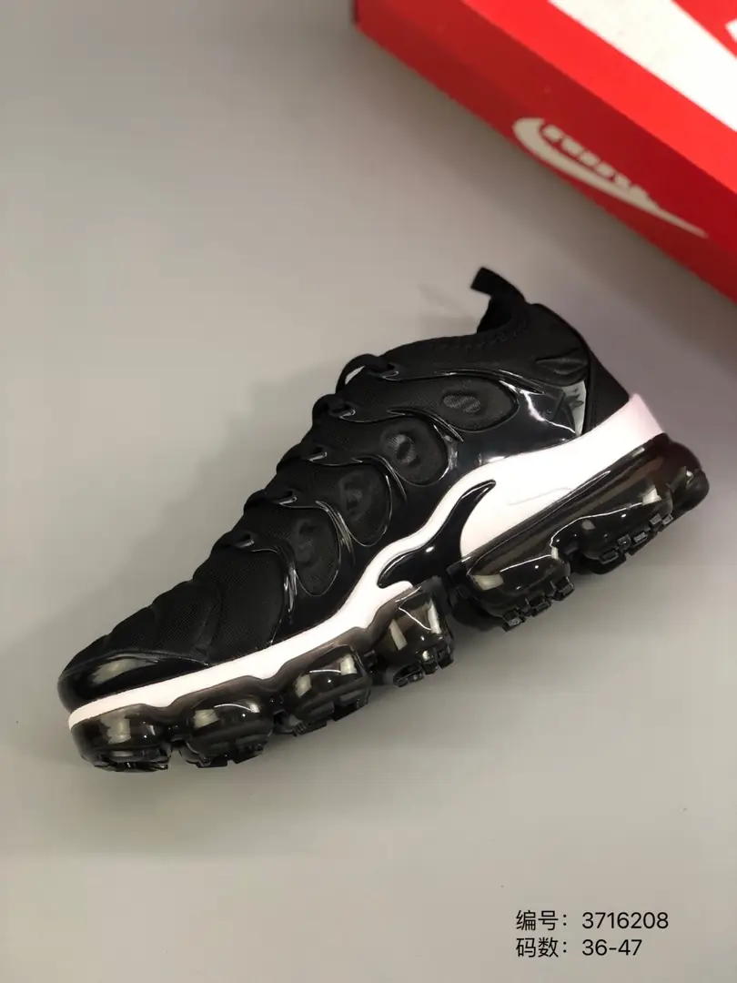 M864 NIKE AIR VAPORMAX  $44.64 gallery