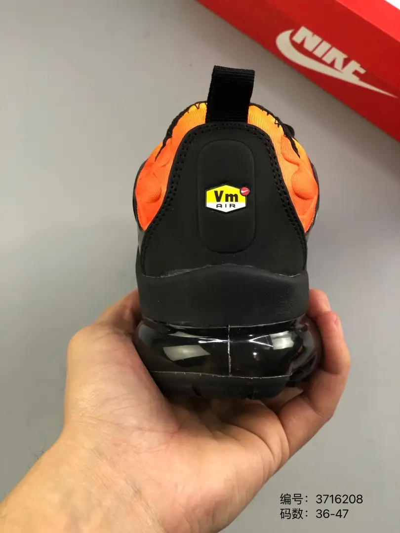 M864 NIKE AIR VAPORMAX  $44.64 gallery