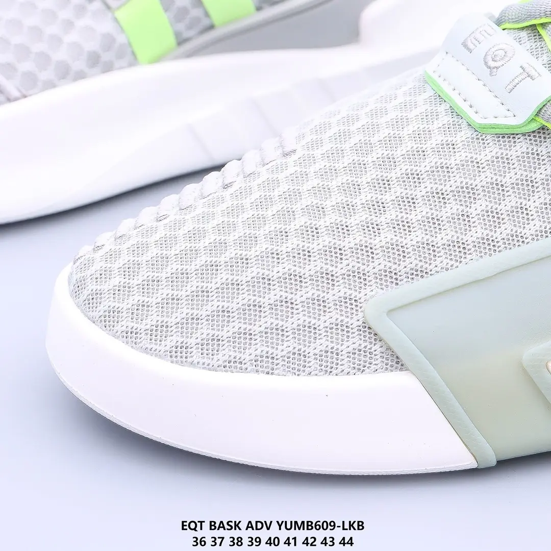 M874  Adidas  41.28$ gallery