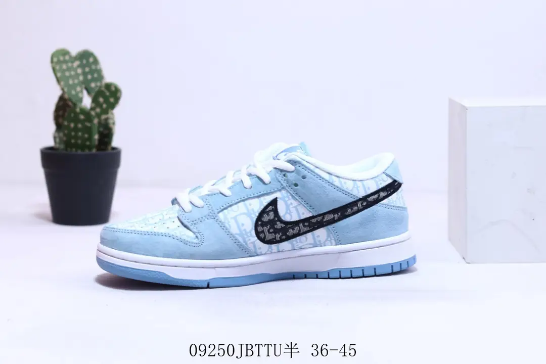 M878 Nike SB Dunk $41.72 gallery