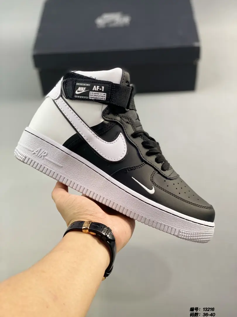 M880 Nike Air Force 1 $40.44 gallery