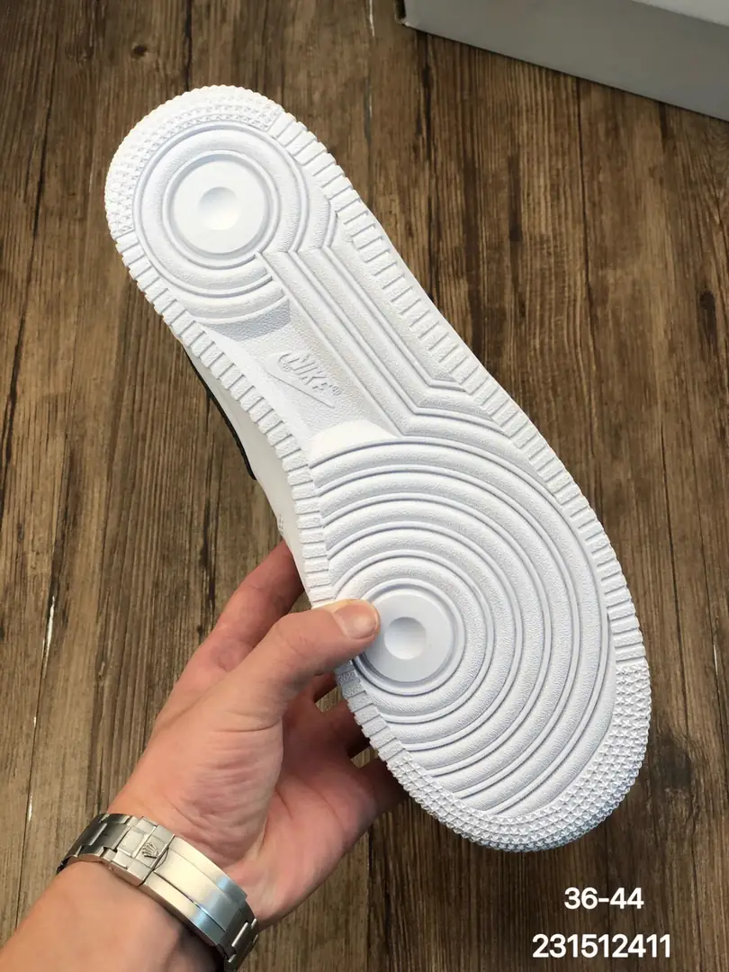 M895 Nike Air Force 1  43.22$ gallery