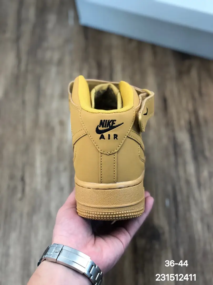 M895 Nike Air Force 1  43.22$ gallery