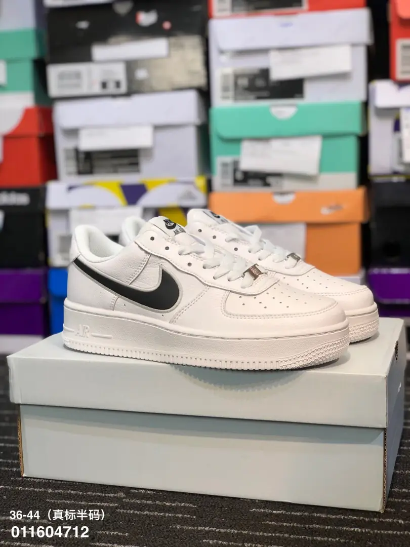 M906 Nike Air Force 1  43.12$ gallery