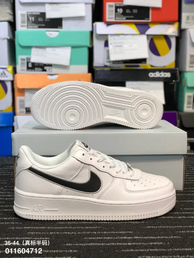 M906 Nike Air Force 1  43.12$ gallery