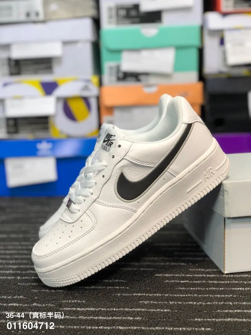 M906 Nike Air Force 1  43.12$ gallery