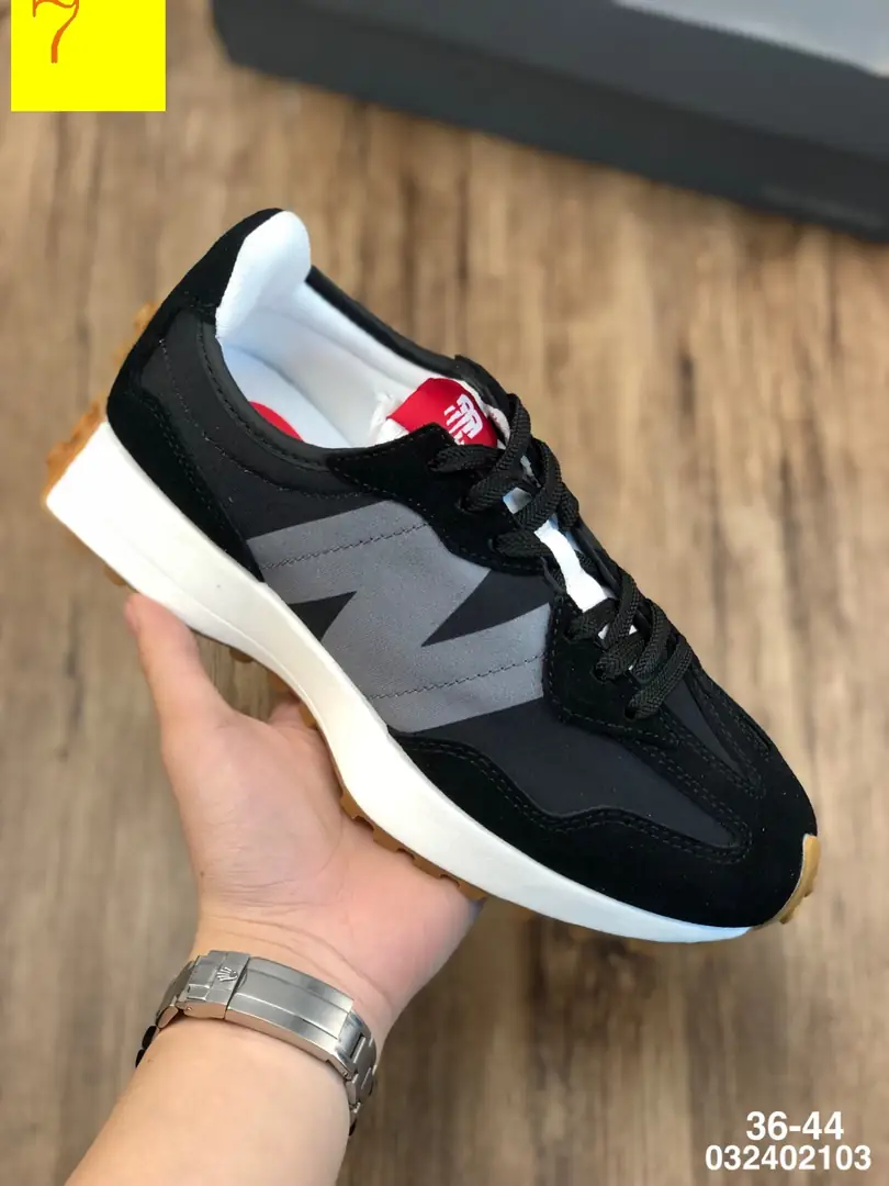 M907 New Balance $44.83 gallery