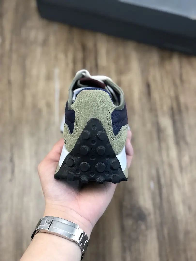 M907 New Balance $44.83 gallery