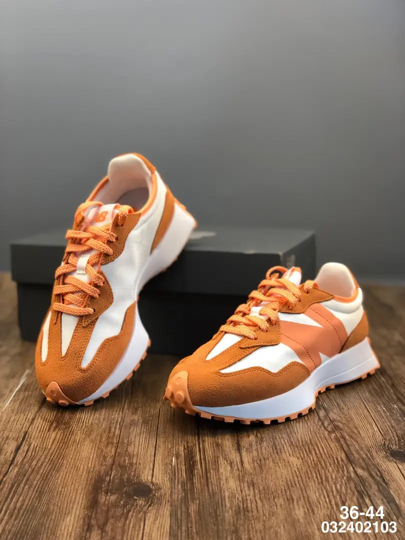 M907 New Balance $44.83 gallery