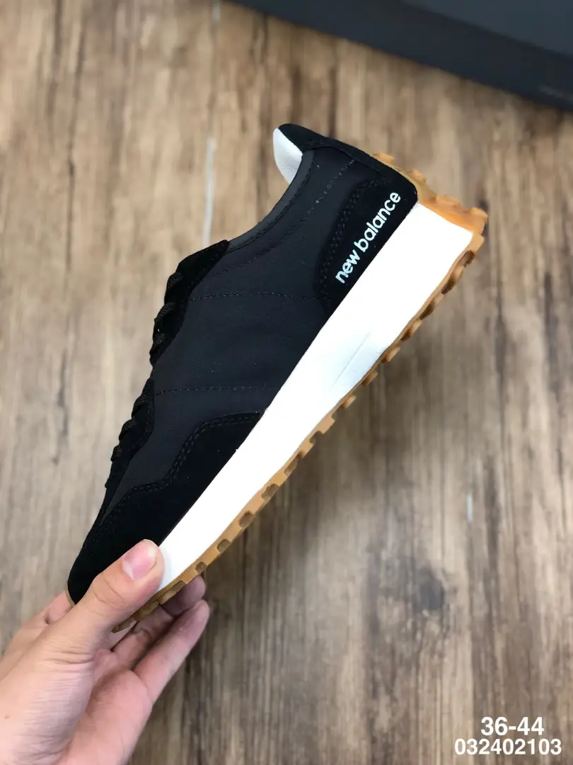 M907 New Balance $44.83 gallery