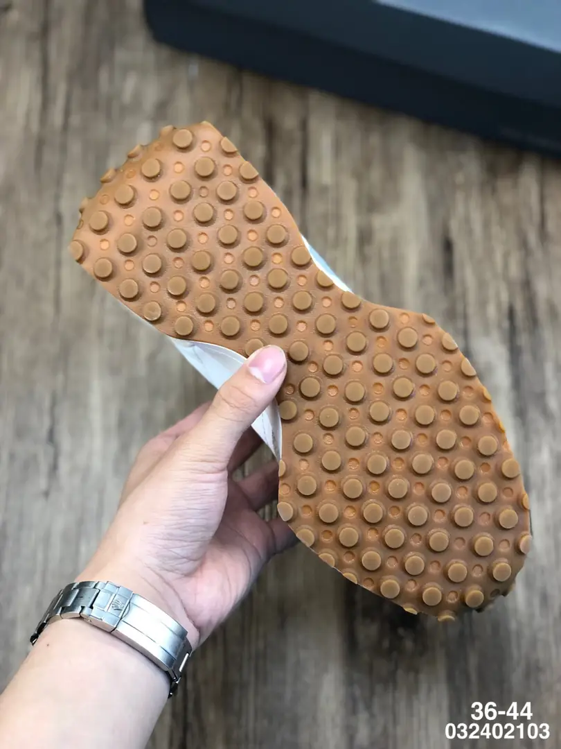 M907 New Balance $44.83 gallery