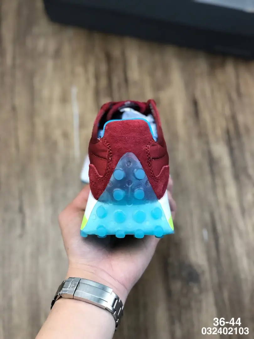 M907 New Balance $44.83 gallery