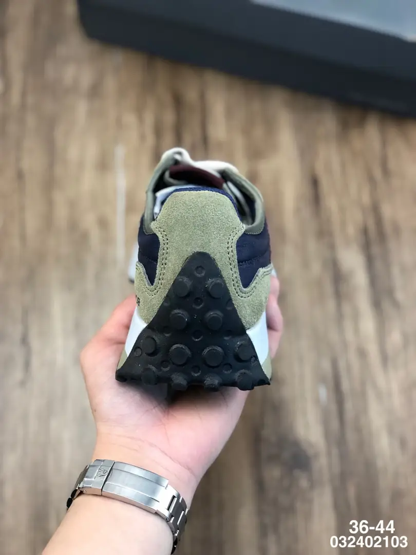 M907 New Balance $44.83 gallery