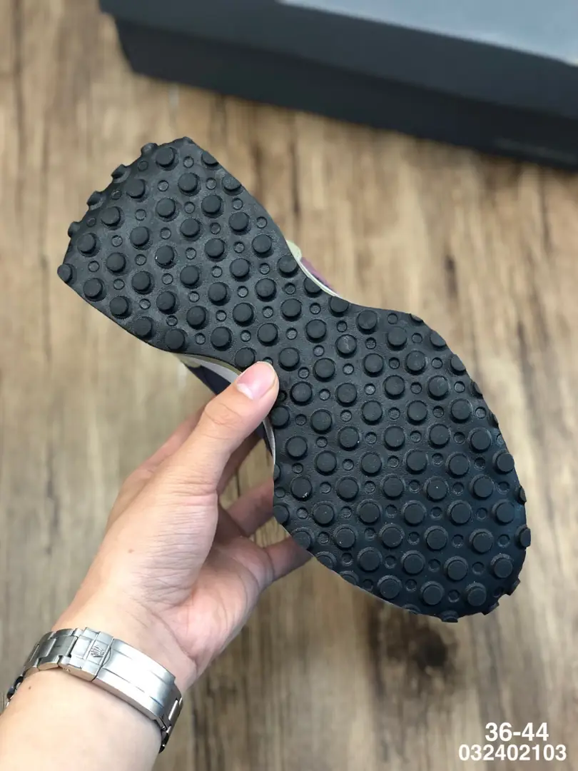 M907 New Balance $44.83 gallery