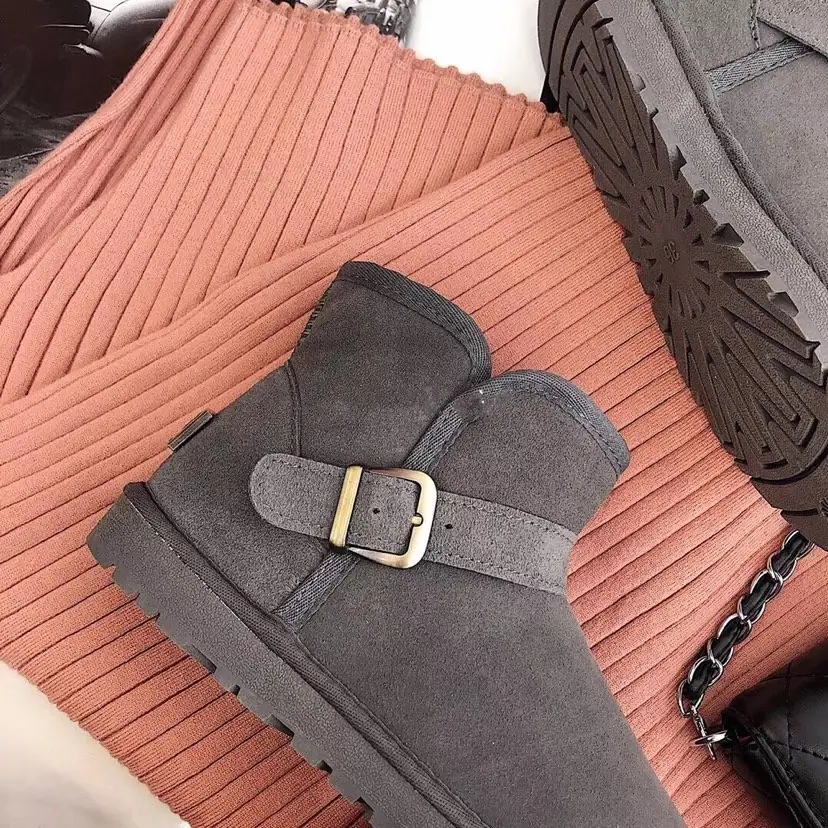 M919 UGG $36.94 gallery