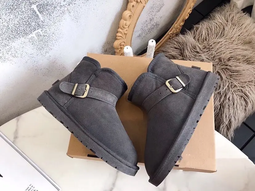 M919 UGG $36.94 gallery