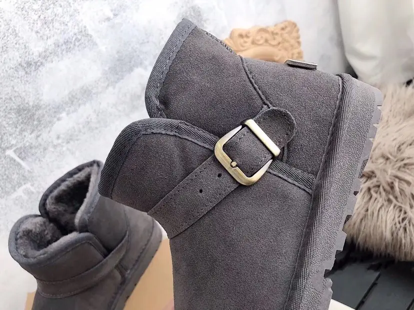 M919 UGG $36.94 gallery