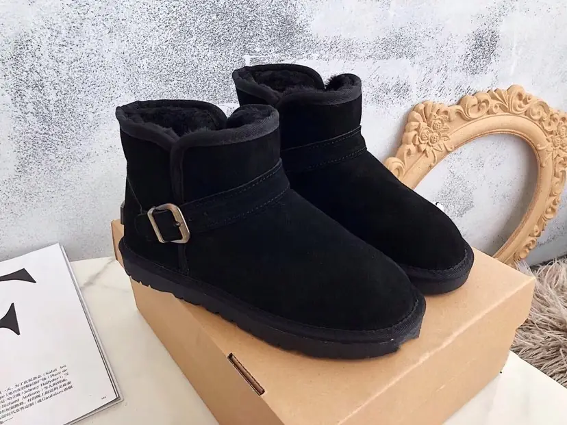 M919 UGG $36.94 gallery