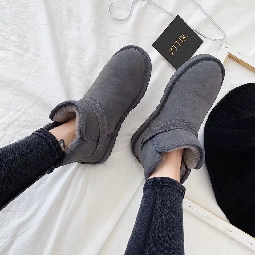 M919 UGG $36.94 gallery