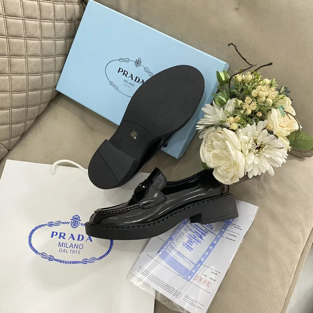 M93  57.99$ Prada 1:1 gallery