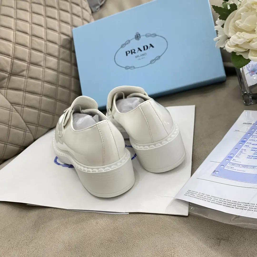 M93  57.99$ Prada 1:1 gallery