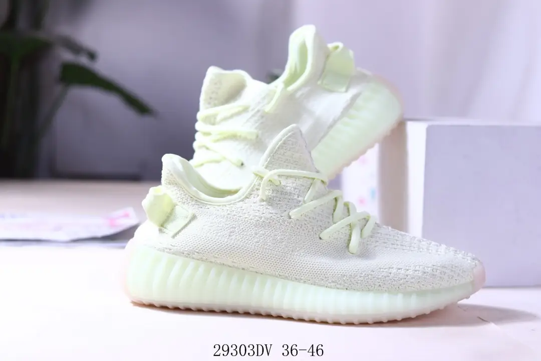 M930 adidas Yeezy   $40.44 gallery