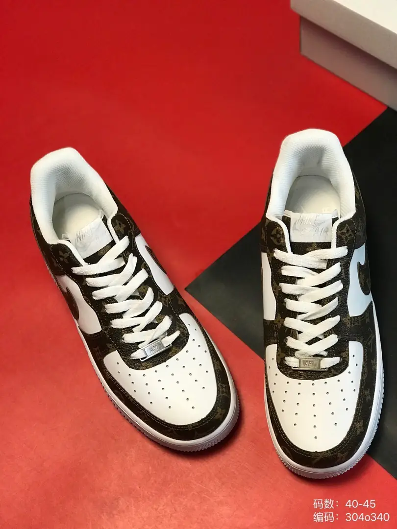 M945 Nike Air Force 1 $48.44 gallery