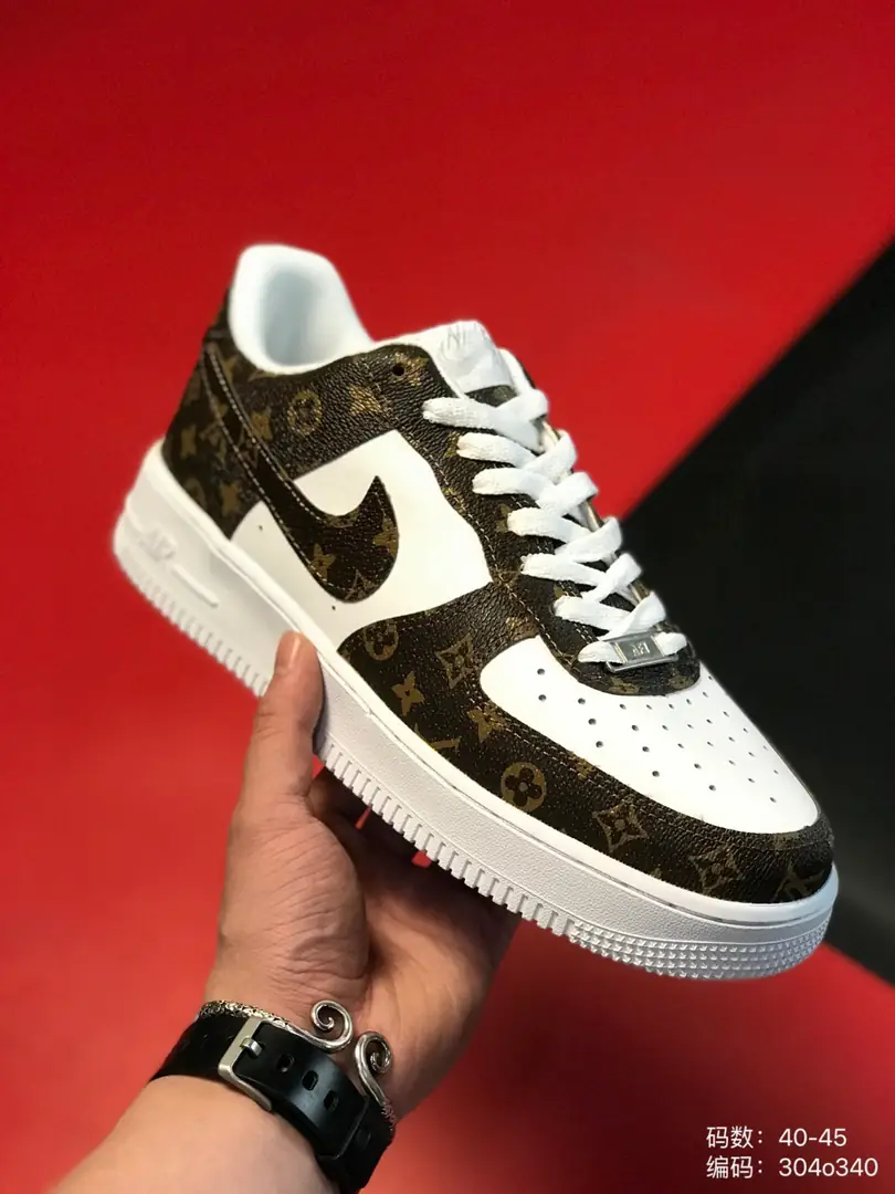 M945 Nike Air Force 1 $48.44 gallery