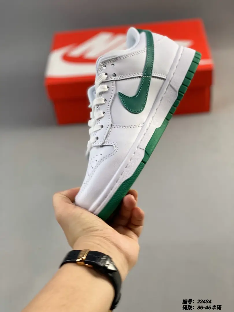 M950 NBA x Nike Dunk Low  42.22$ gallery