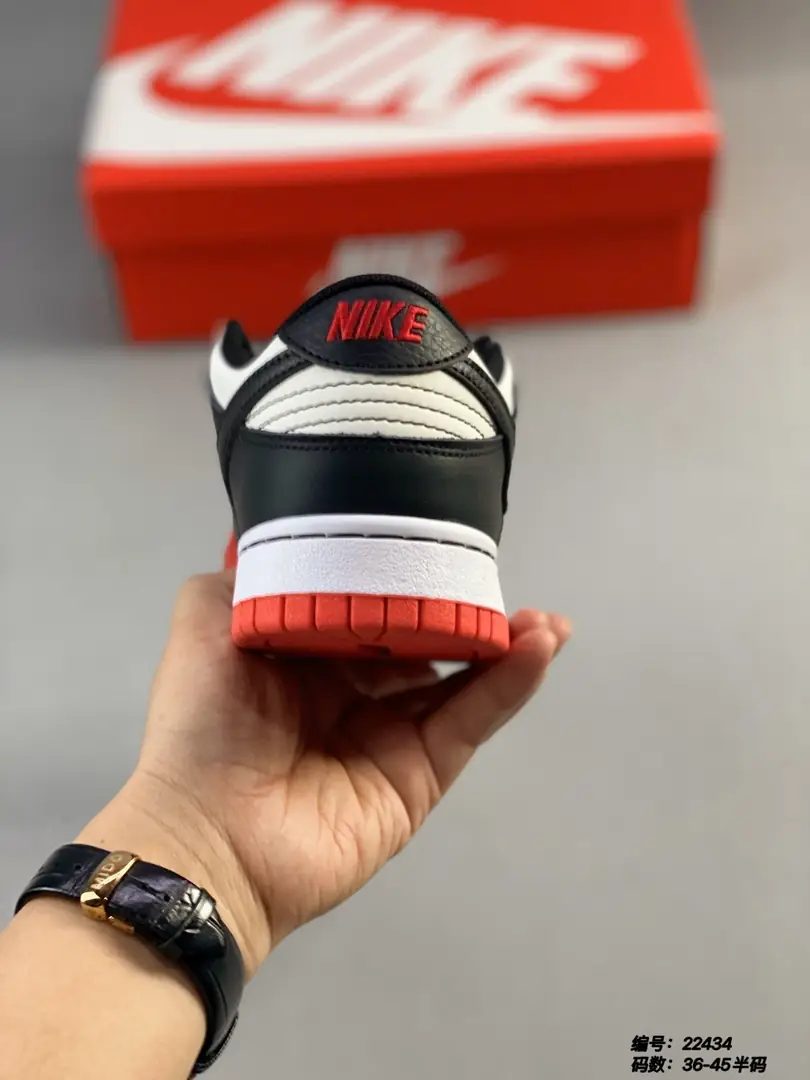 M950 NBA x Nike Dunk Low  42.22$ gallery