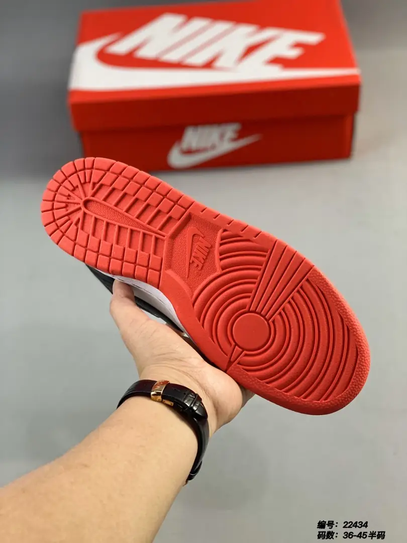 M950 NBA x Nike Dunk Low  42.22$ gallery