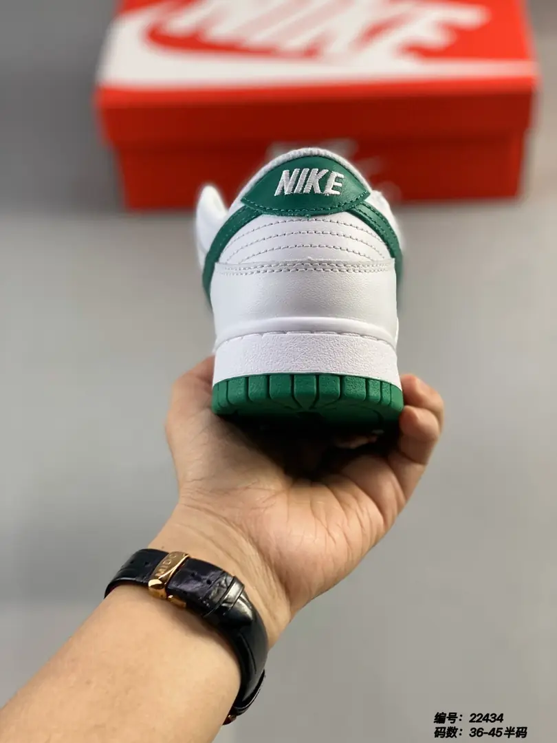 M950 NBA x Nike Dunk Low  42.22$ gallery