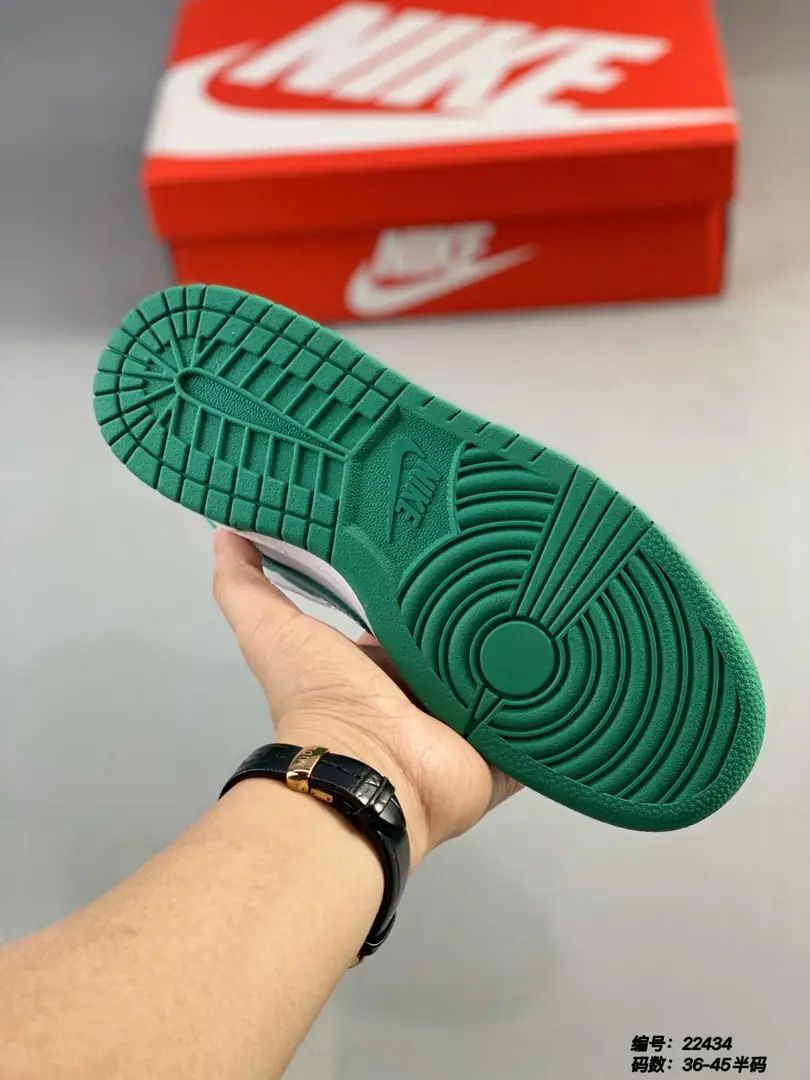 M950 NBA x Nike Dunk Low  42.22$ gallery