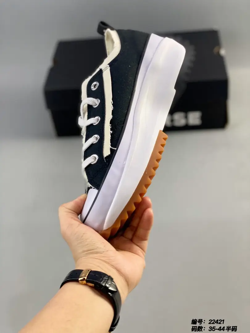 M960 Converse Run Star 43.22$ gallery