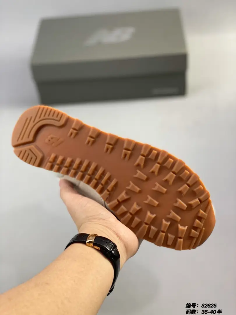 M969 new balance  42.33$ gallery