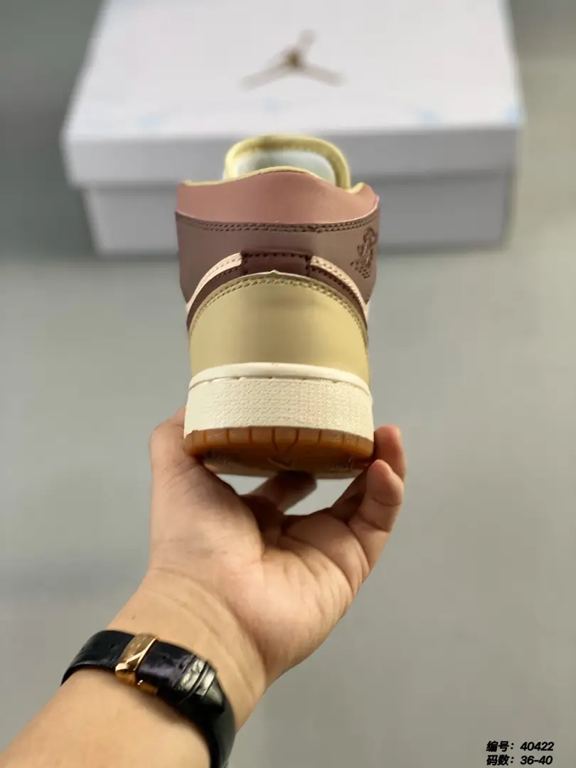 M973 Air Jordan 1  43.56$ gallery